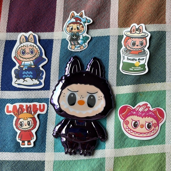 💜LABUBU PHONE STAND BUNDLE 💜 - Picture 2 of 16